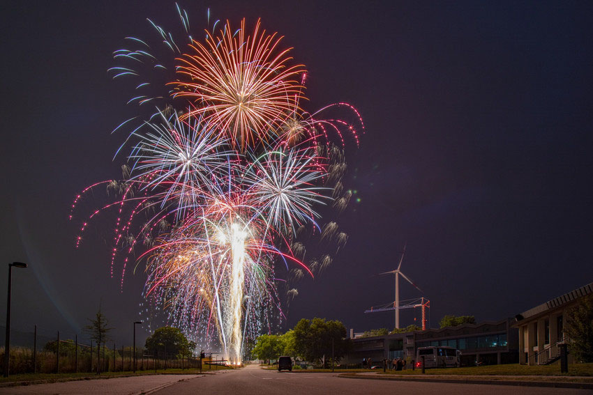 Testgelände im Freien; Fraunhofer ICT-Feuerwerk bei der Jahrestagung