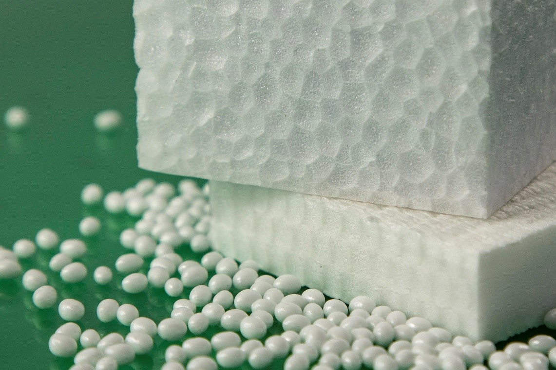 Weg vom Erdöl: EPLA und XPLA-Musterbauteile aus PLA Partikel- und Extrusionsschaum Weg vom Erdöl: EPLA und XPLA-Musterbauteile aus PLA Partikel- und Extrusionsschaum