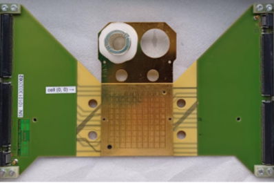 Electrolysis: single cell for 25 cm² electrodes to measure segmented current density as well as temperature distribution.