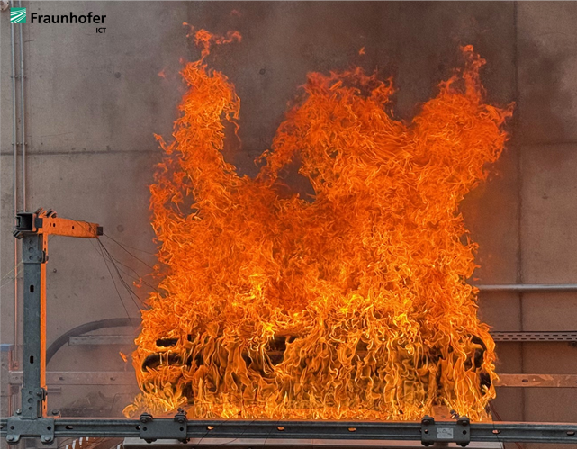 Großbrandtest für Wasserstofftanksysteme im Transportbereich am Fraunhofer ICT – unsere Kunststoffgehäuse schützen erfolgreich