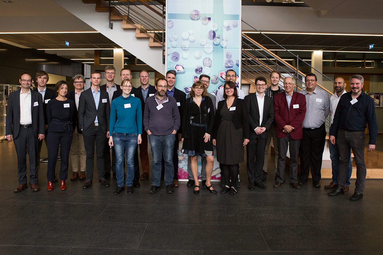 Partners in the »FlowCamp« network at the project kick-off meeting in September 2017: Fraunhofer ICT (DE), Elestor BV (NL), Bar Ilan University (IL), Hungarian Academy of Science (HU), CNRS (FR), JenaBatteries GmbH (DE), Amer-Sil S.A. (LU), Zürcher Hochschule für Angewandte Wissenschaft (CH), University of Chemistry and Technology, Prague (CZ), University of Stuttgart (DE).