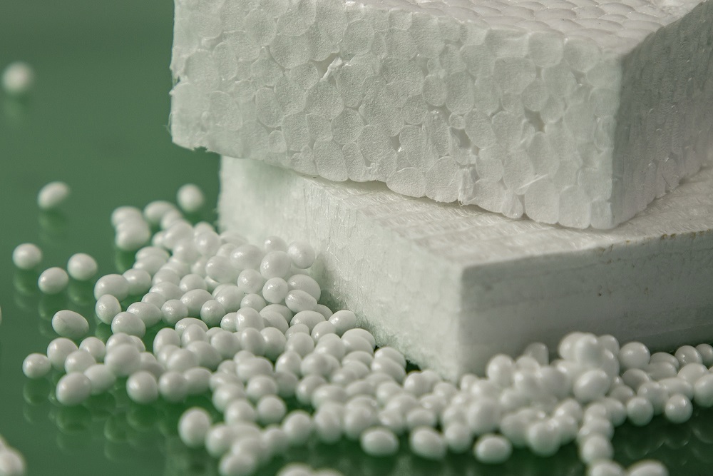 Bio-based particle foam and extrusion components made of Polylactide (PLA)