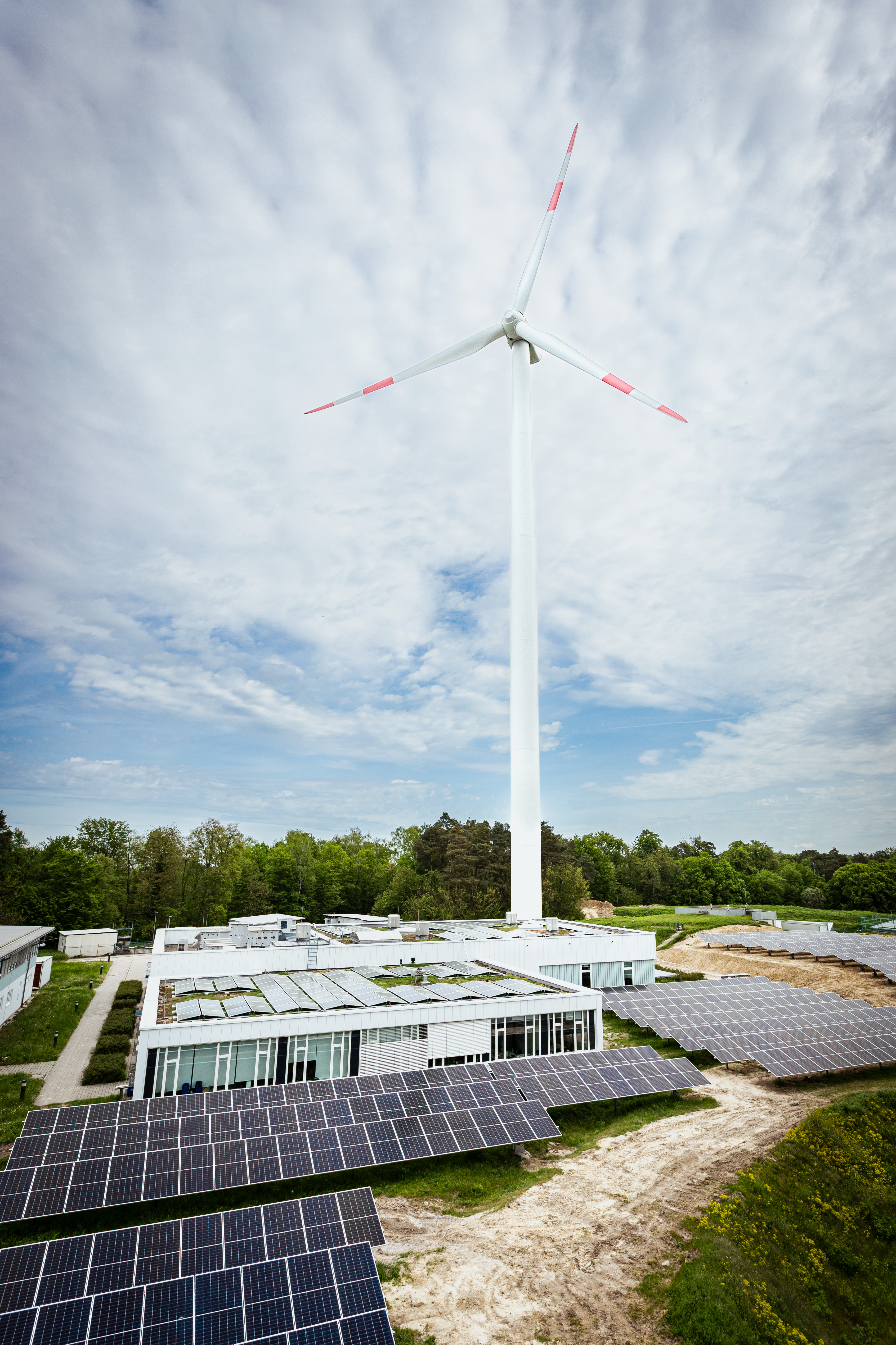 Wind power and pv plant at Fraunhofer ICT